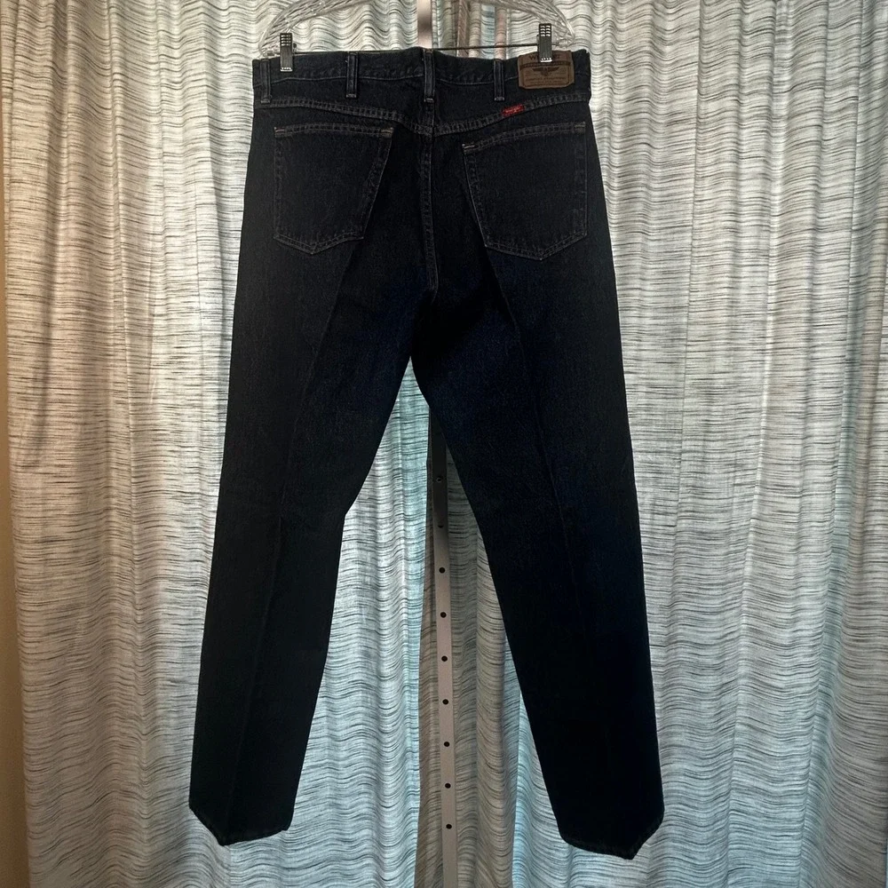 Wrangler Jeans Dark Blue Mens 38x32 Premium Quality Straight Leg Denim EUC